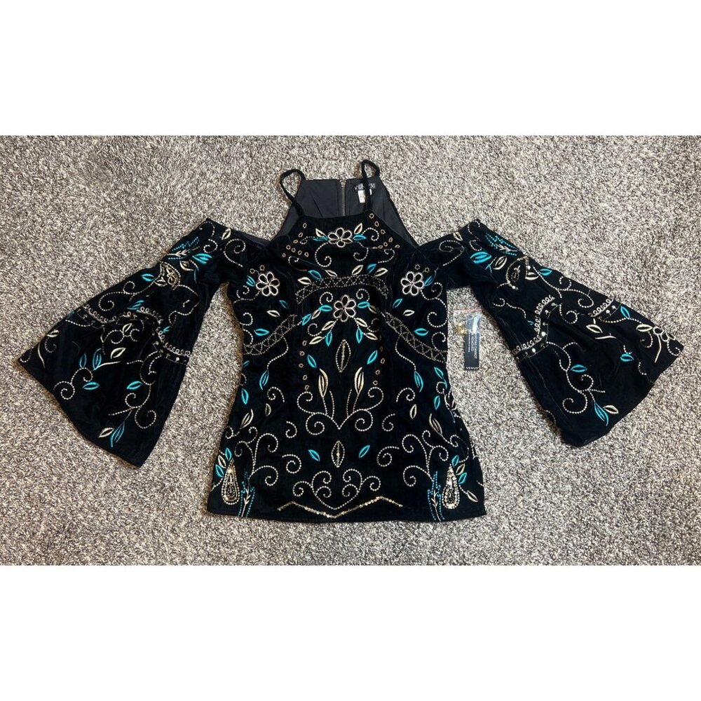 Venus Women's Top Cold Shoulder Bell Sleeve Size 6 Iron Maiden